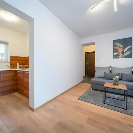 Apartament Zola *